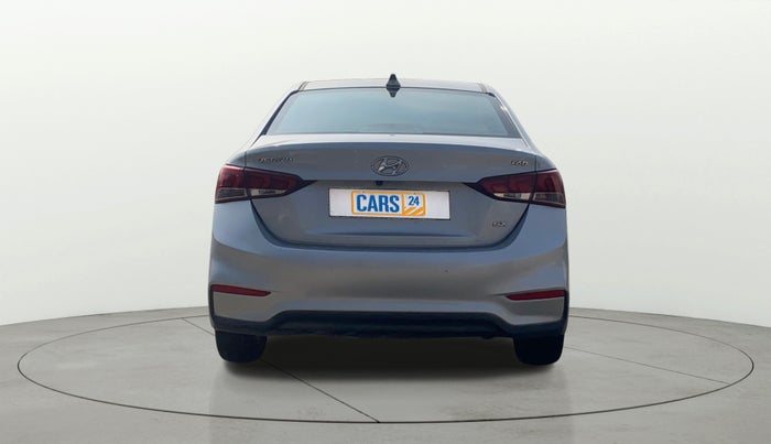 2018 Hyundai Verna 1.6 SX (O) CRDI MT, Diesel, Manual, 68,211 km, Back/Rear