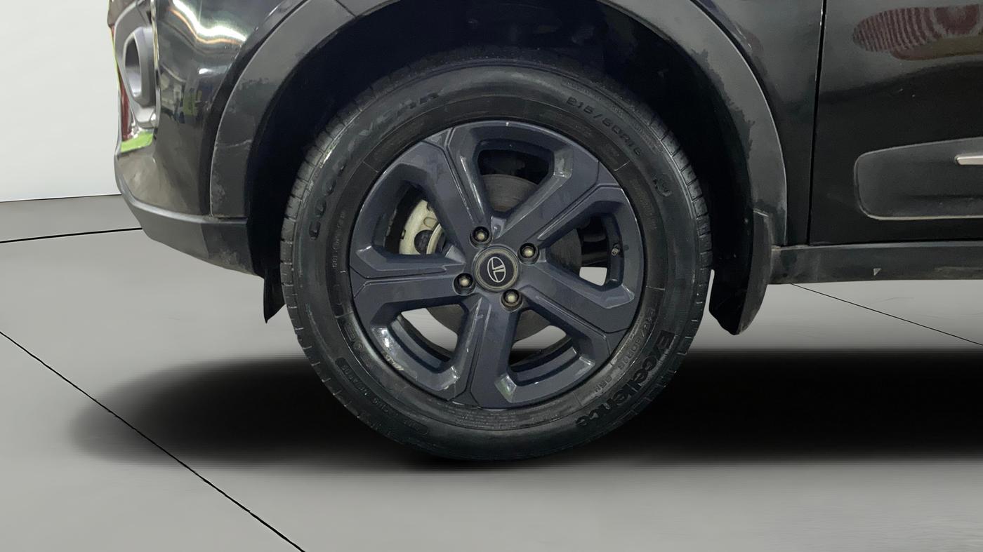 2023 Tata NEXON XZ PLUS PETROL SUNROOF DARK EDITION, Petrol, Manual, 93,667 km, Left Front Wheel