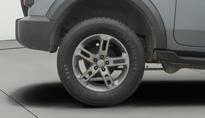 2024 Mahindra Thar LX P 2WD AT HT, Petrol, Automatic, 31,978 km, Right Rear Wheel