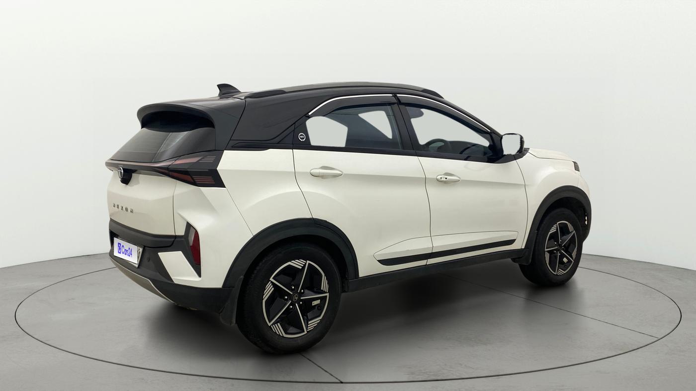 2023 Tata NEXON FEARLESS + SUNROOF DCA DUAL TONE 1.2 PETROL, Petrol, Automatic, 52,954 km, Right Back Diagonal