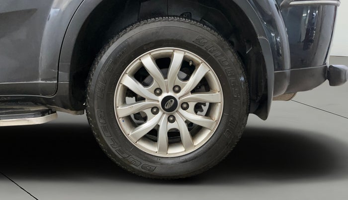 2019 Mahindra XUV500 W7 AT, Diesel, Automatic, 61,362 km, Left Rear Wheel