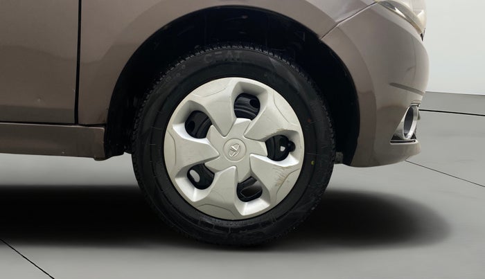 2016 Tata Tiago XZ PETROL, Petrol, Manual, 57,113 km, Right Front Wheel
