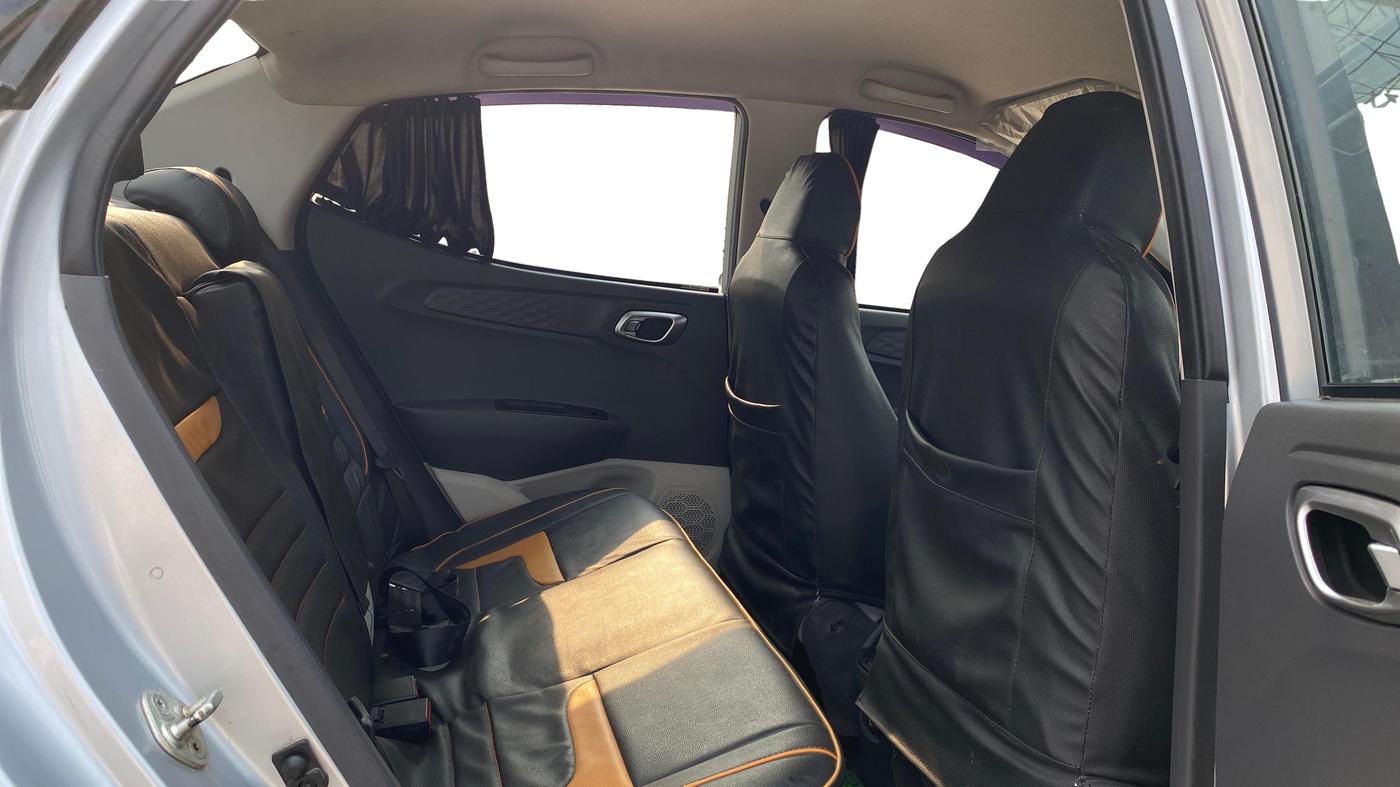 2020 Hyundai AURA SX 1.2, Petrol, Manual, 12,732 km, Right Side Rear Door Cabin