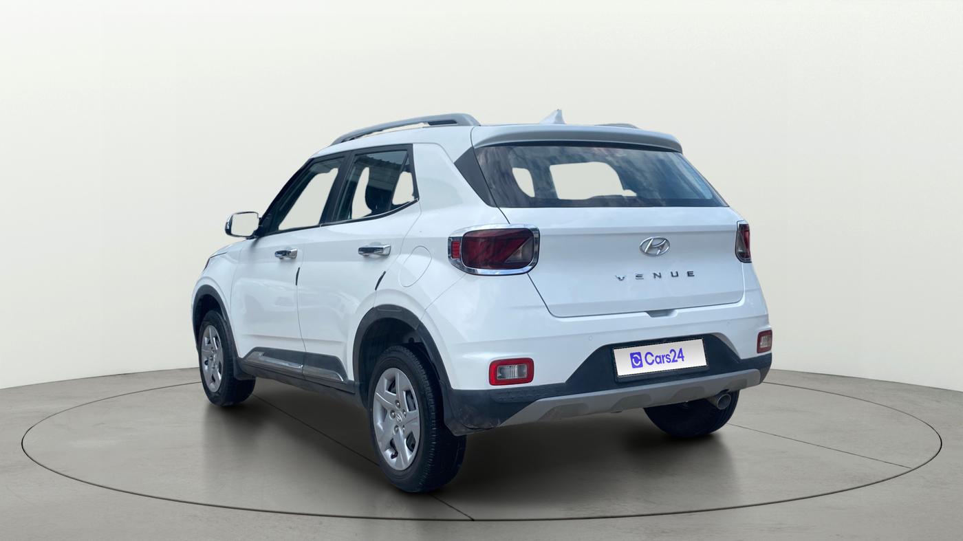 2020 Hyundai VENUE S+ 1.2, Petrol, Manual, 68,138 km, Left Back Diagonal