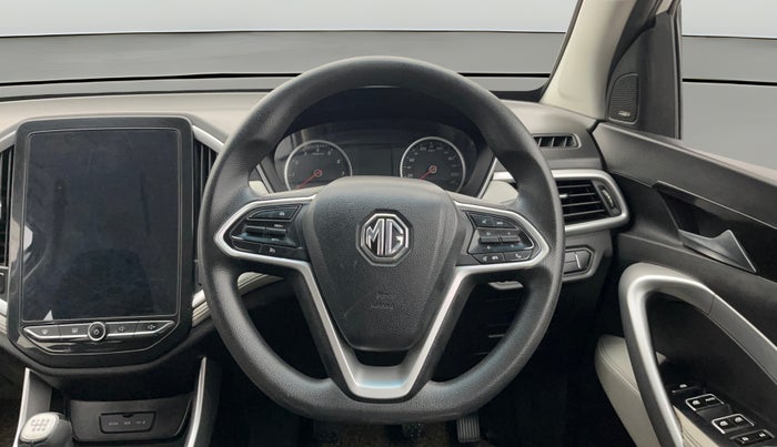 2021 MG HECTOR PLUS SUPER 1.5 PETROL TURBO HYBRID MT 7-STR, Petrol, Manual, 91,637 km, Steering Wheel Close Up