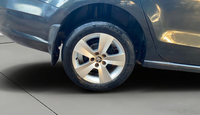 2017 Skoda Rapid AMBITION 1.5 TDI AT, Diesel, Automatic, 86,305 km, Right Rear Wheel