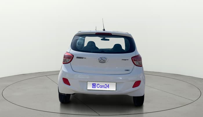 2014 Hyundai Grand i10 MAGNA 1.2 KAPPA VTVT, Petrol, Manual, 1,02,701 km, Back/Rear
