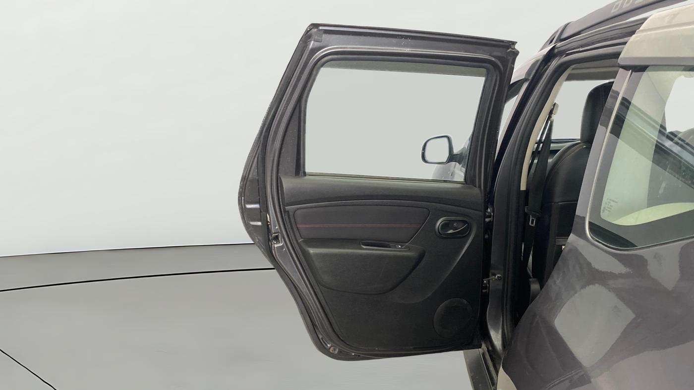 2018 Renault Duster RXS CVT, Petrol, Automatic, 1,19,928 km, LHS Rear Door