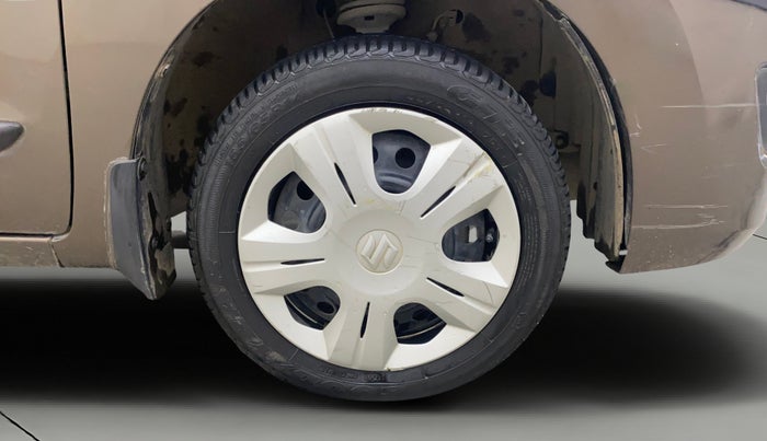 2017 Maruti Wagon R 1.0 VXI (O) AMT, Petrol, Automatic, 49,218 km, Right Front Wheel