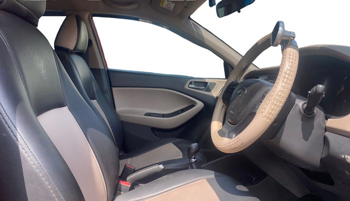 2016 Hyundai Elite i20 ASTA 1.2 (O), Petrol, Manual, 79,884 km, Right Side Front Door Cabin