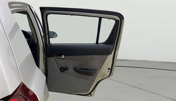 2017 Maruti Alto 800 LXI, CNG, Manual, 57,139 km, RHS Rear Door