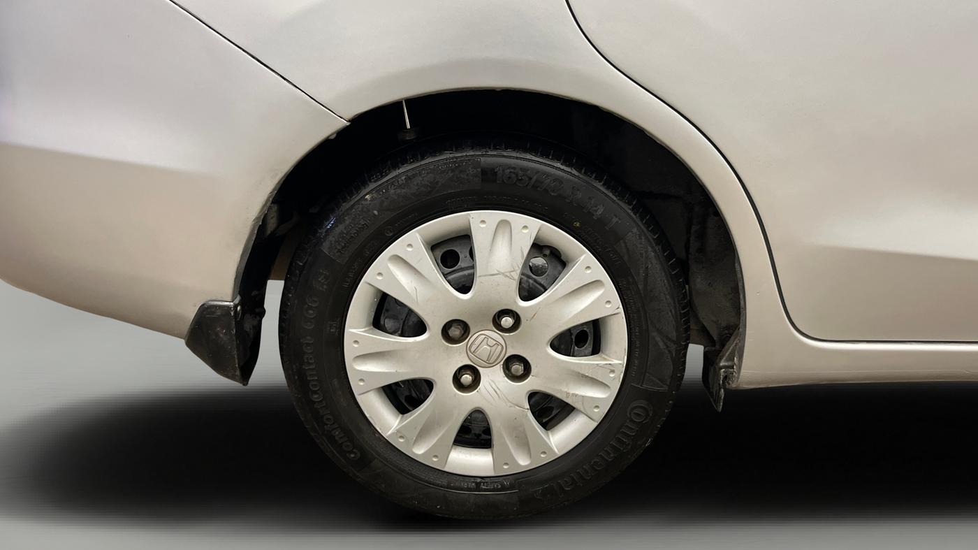 2017 Honda Amaze 1.2L I-VTEC S OPT, CNG, Manual, 75,301 km, Right Rear Wheel