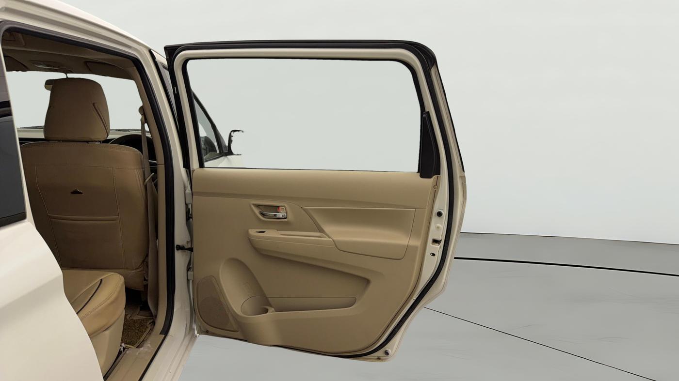 2021 Maruti Ertiga VXI CNG, CNG, Manual, 96,408 km, RHS Rear Door