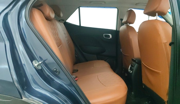 2021 Hyundai VENUE SX 1.0 TURBO IMT, Petrol, Manual, 21,119 km, Right Side Rear Door Cabin