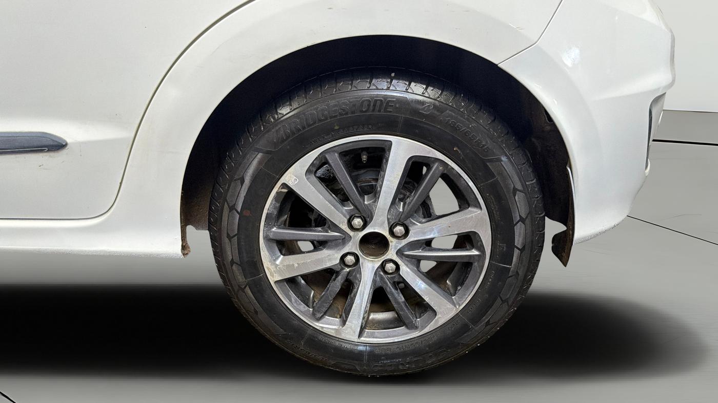 2021 Ford New Figo TITANIUM PLUS 1.2 PETROL AT, Petrol, Automatic, 69,969 km, Left Rear Wheel