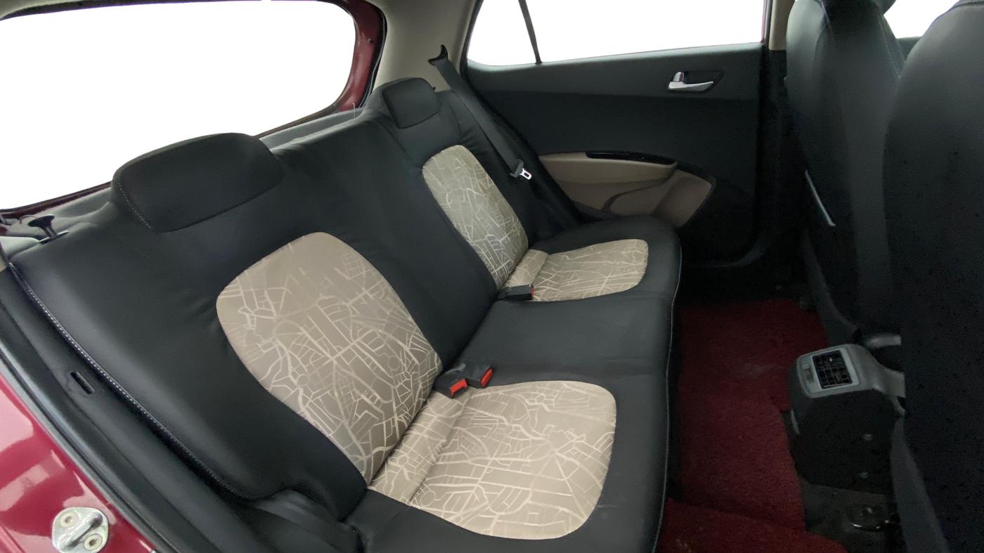 2016 Hyundai Grand i10 SPORTZ 1.2 KAPPA VTVT, Petrol, Manual, 57,589 km, Right Side Rear Door Cabin