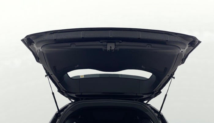 2022 Tata Safari XZ PLUS DARK EDITION, Diesel, Manual, 46,235 km, Boot Door Open