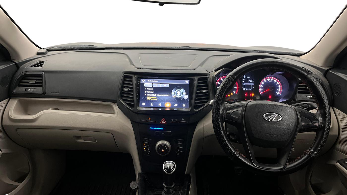 2021 Mahindra XUV300 W4 1.2 PETROL, Petrol, Manual, 63,929 km, Dashboard