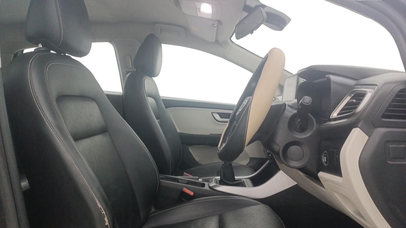 2021 Tata ALTROZ XZ PLUS I-TURBO PETROL, Petrol, Manual, 57,511 km, Right Side Front Door Cabin