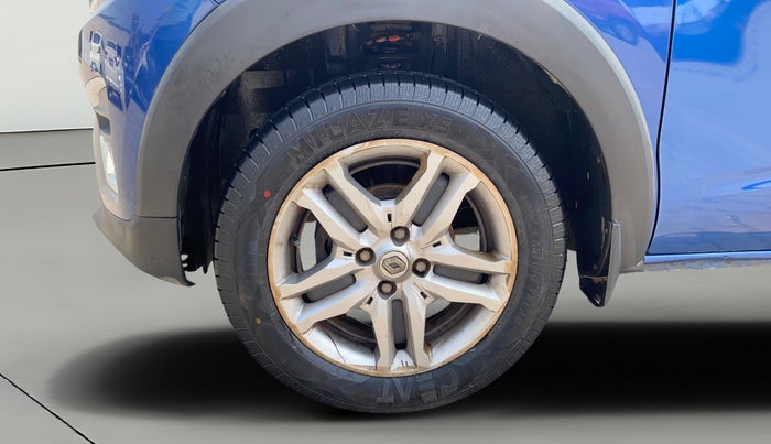 2023 Renault TRIBER RXZ, Petrol, Manual, 48,161 km, Left Front Wheel