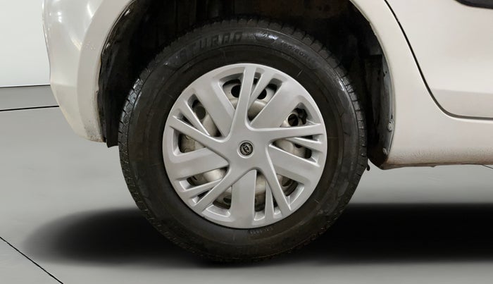 2016 Maruti Swift LXI (O), Petrol, Manual, 69,131 km, Right Rear Wheel