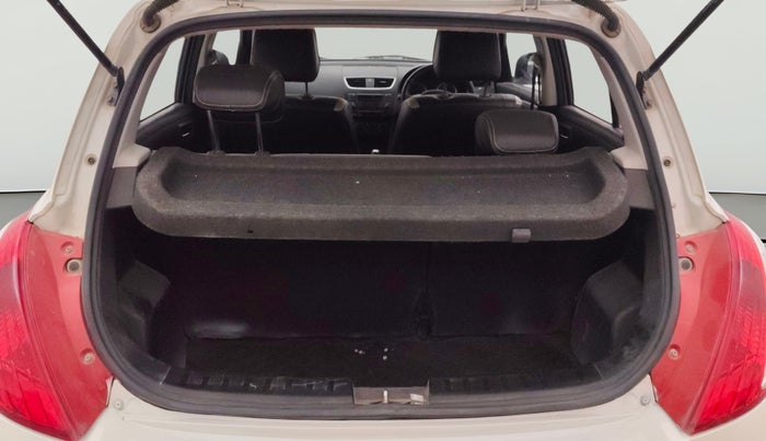 2015 Maruti Swift VXI, Petrol, Manual, 48,924 km, Boot Open Zoomed View