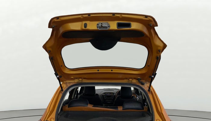 2016 Tata Tiago XZ PETROL, CNG, Manual, 40,442 km, Boot Door Open