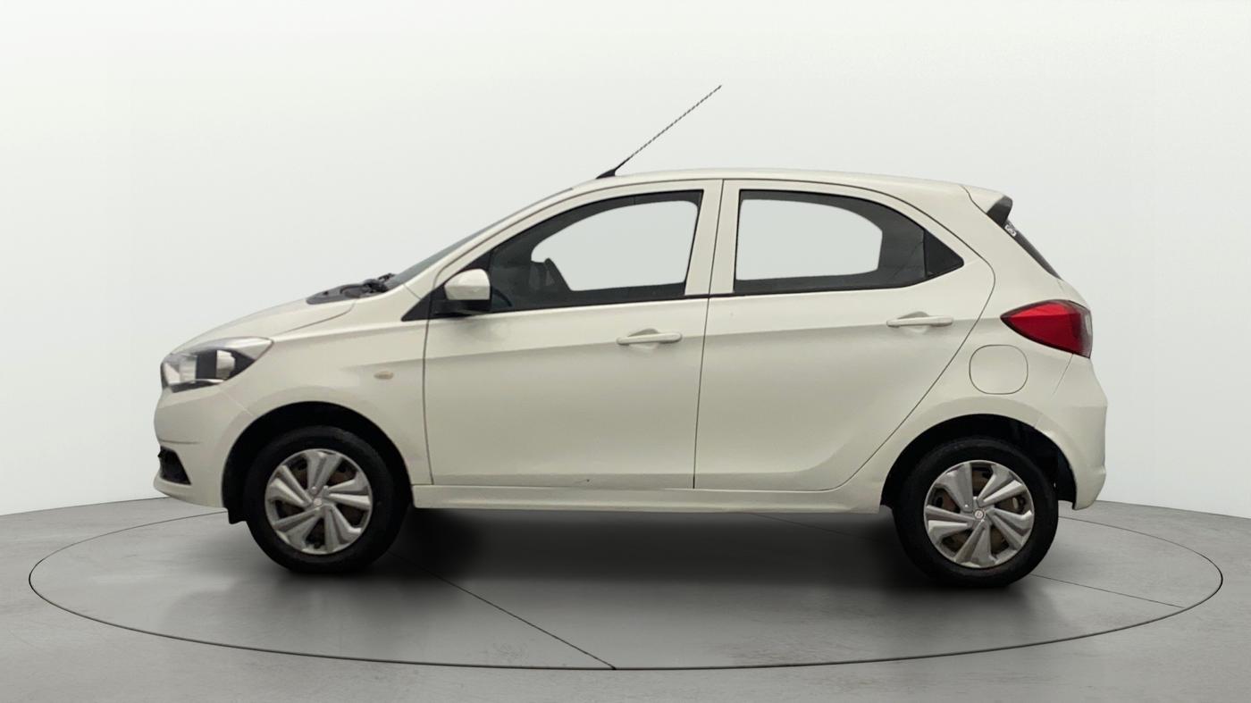 2018 Tata Tiago XT PETROL, Petrol, Manual, 81,873 km, Left Side