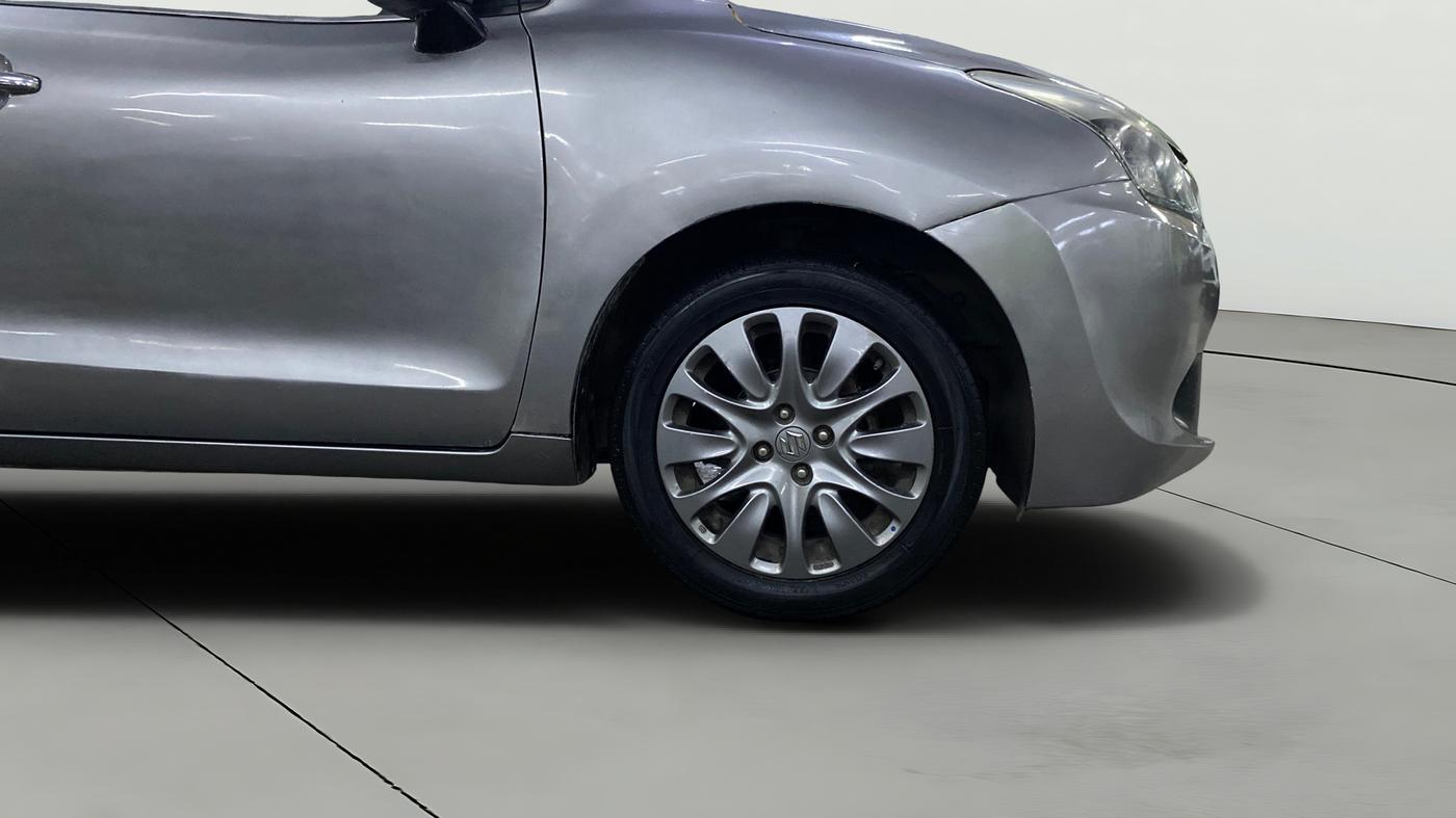 2017 Maruti Baleno ALPHA PETROL 1.2, Petrol, Manual, 68,794 km, Right Front Wheel