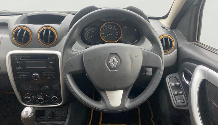 2016 Renault Duster RXL 85PS EXPLORE, Diesel, Manual, 41,789 km, Steering Wheel Close Up