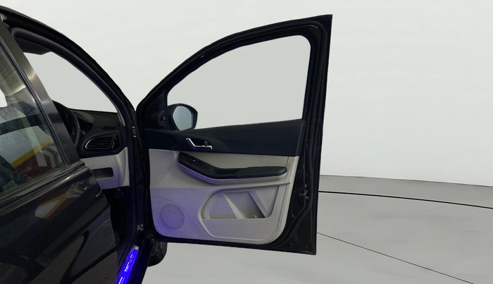 2022 Tata Tiago XZA PLUS PETROL, Petrol, Automatic, 41,377 km, RHS Front Door