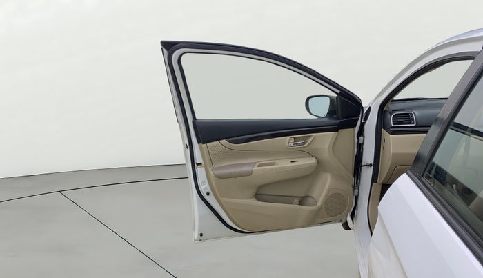 2017 Maruti Ciaz DELTA DIESEL 1.3, Diesel, Manual, 90,990 km, LHS Front Door