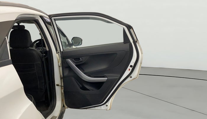 2023 Tata NEXON XM PETROL, Petrol, Manual, 39,309 km, RHS Rear Door