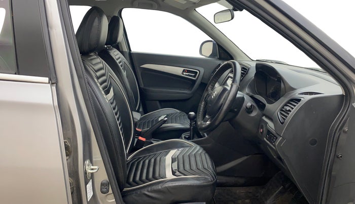 2017 Maruti Vitara Brezza ZDI PLUS, Diesel, Manual, 82,816 km, Right Side Front Door Cabin