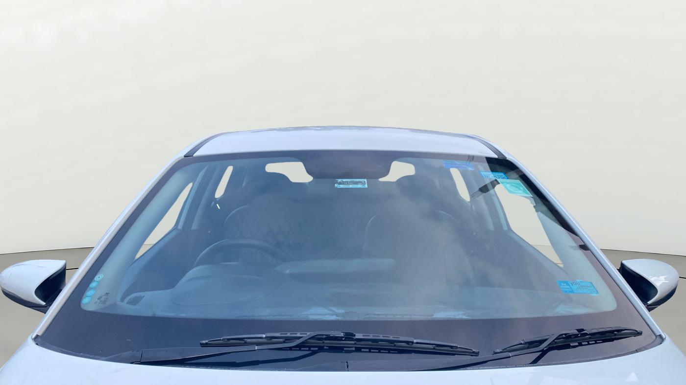 2022 Hyundai NEW I20 Sportz 1.2 IVT, Petrol, Automatic, 20,494 km, Front Windshield