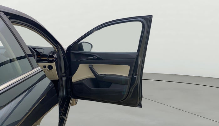 2023 Skoda SLAVIA STYLE 1.0L TSI AT, Petrol, Automatic, 54,830 km, RHS Front Door