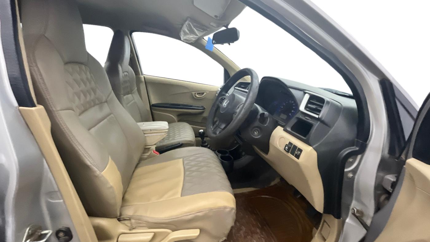 2017 Honda Amaze 1.2L I-VTEC S OPT, CNG, Manual, 75,301 km, Right Side Front Door Cabin