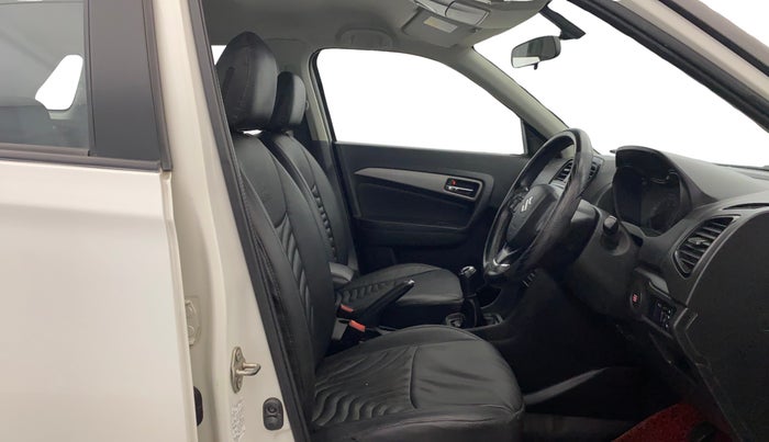 2018 Maruti Vitara Brezza ZDI PLUS, Diesel, Manual, 84,345 km, Right Side Front Door Cabin