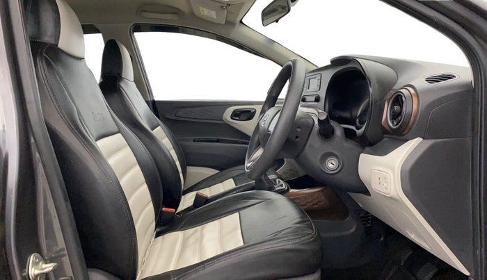 2021 Hyundai AURA S 1.2 CNG, CNG, Manual, 61,297 km, Right Side Front Door Cabin