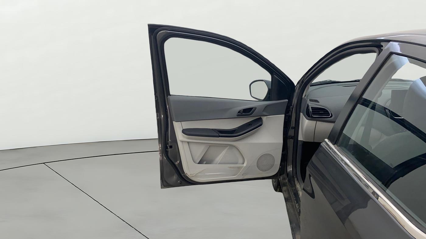 2025 Tata Tiago XZ iCNG, CNG, Manual, 7,727 km, LHS Front Door