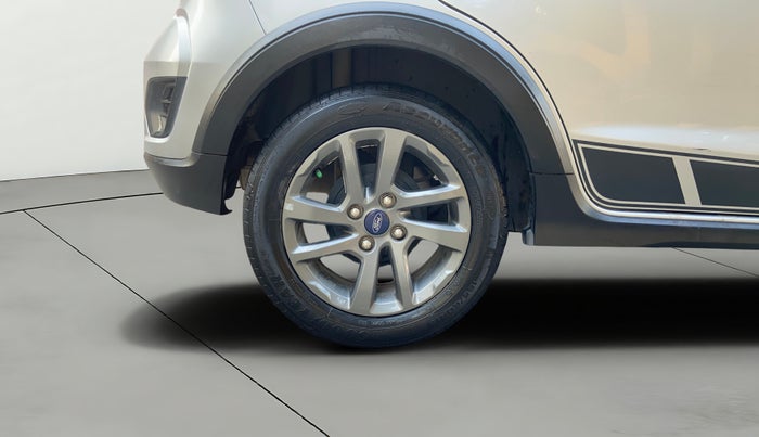 2020 Ford FREESTYLE TITANIUM 1.2 PETROL, Petrol, Manual, 46,677 km, Right Rear Wheel