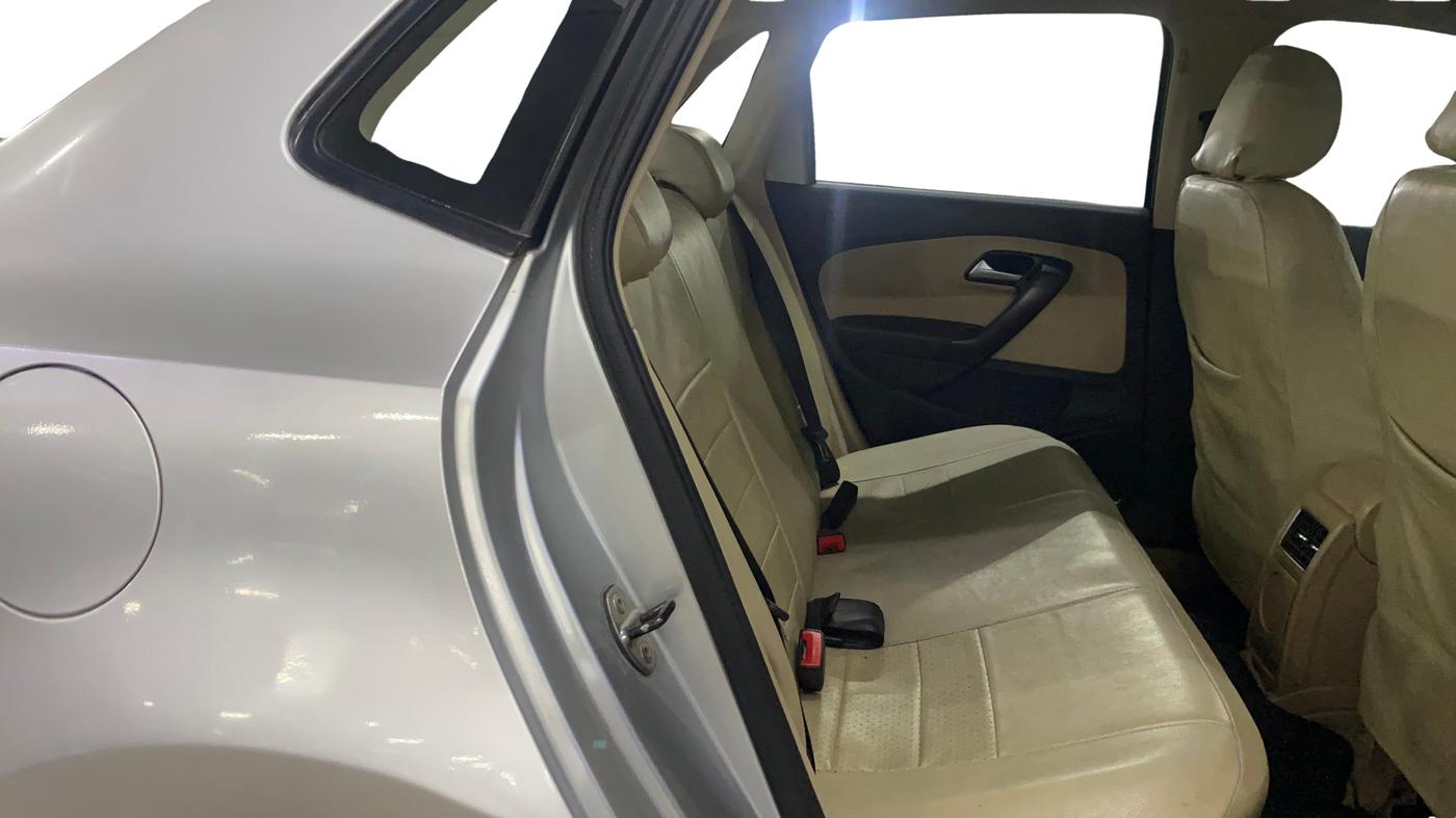 2017 Volkswagen Ameo HIGHLINE1.2L PLUS 16 ALLOY, Petrol, Manual, 79,132 km, Right Side Rear Door Cabin