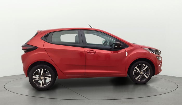 2022 Tata ALTROZ XZ PETROL, Petrol, Manual, 1,03,984 km, Right Side View