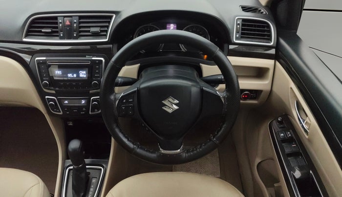 2016 Maruti Ciaz ZXI AT, CNG, Automatic, 85,876 km, Steering Wheel Close Up