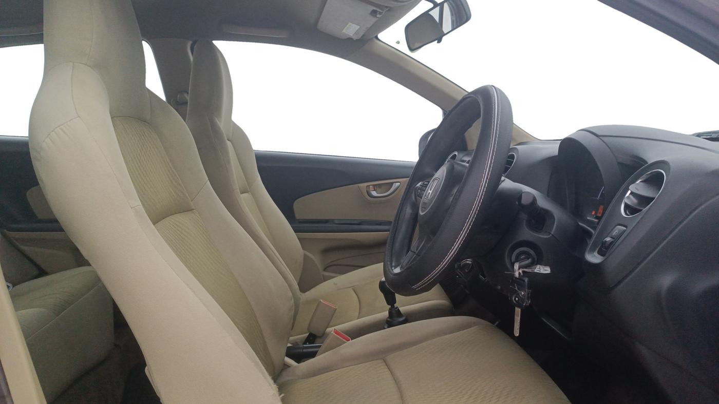 2015 Honda Amaze 1.2L I-VTEC VX, Petrol, Manual, 1,23,697 km, Right Side Front Door Cabin