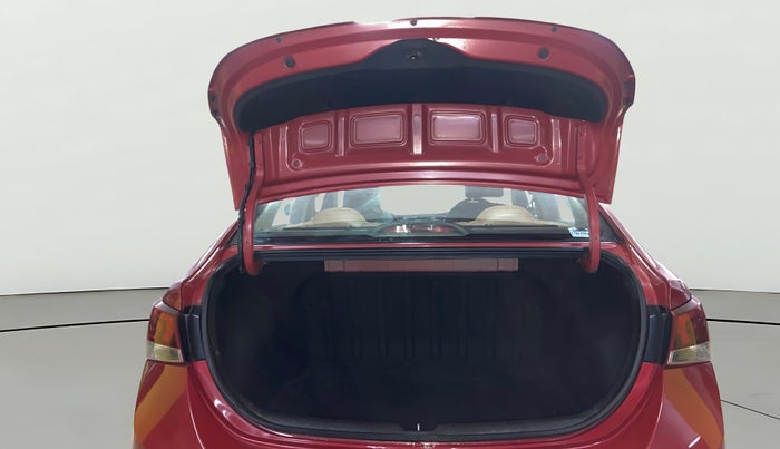 2018 Hyundai Verna 1.6 CRDI SX + AT, Diesel, Automatic, 95,998 km, Boot Door Open