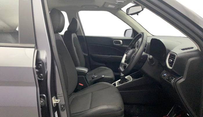2021 Hyundai VENUE SX 1.0 (O) TURBO, Petrol, Manual, 31,759 km, Right Side Front Door Cabin