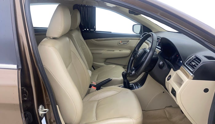 2020 Maruti Ciaz ALPHA 1.5 SHVS PETROL, Petrol, Manual, 44,734 km, Right Side Front Door Cabin