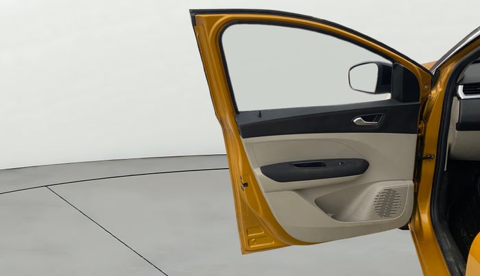 2021 Renault TRIBER RXZ AMT, Petrol, Automatic, 64,858 km, LHS Front Door