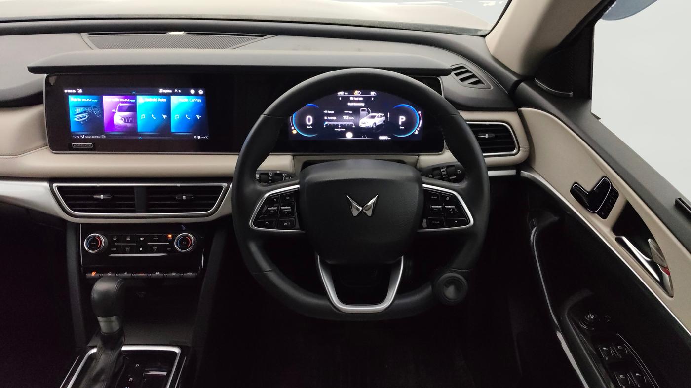2023 Mahindra XUV700 AX 7 LUXURY D AWD AT 7 STR, Diesel, Automatic, 58,756 km, Steering Wheel Close Up